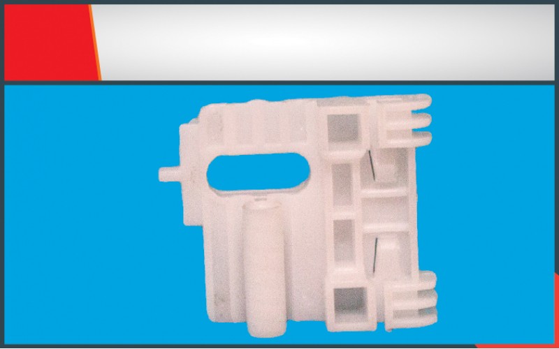 CHEROKEE LİBERTY CAM KRİKO PLASTİĞİ SOL